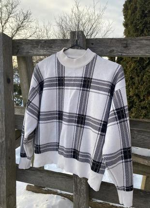 Вкорочений светр