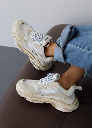 Женские кроссовки balenciaga triple s gray red blue