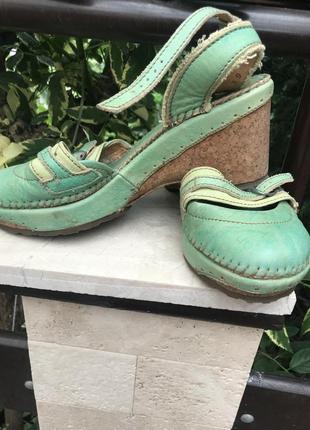 Босоножки ,кожа,испания