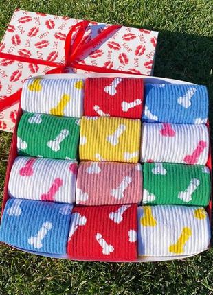 Подарочный набор женских носков на 12 пар 36-41 р качественные с необычным принтом повседневные и прикольные6 фото