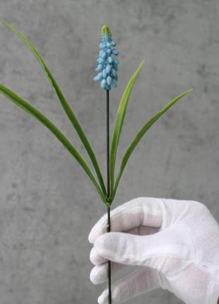Штучна гілка, мускарі з травою, блакитного кольору, 31 см. квіти преміумкласу для інтер'єру, декору, фотозони