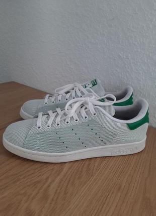 Оригинал кроссовки adidas stan smith
размер 45, 5 (стелька 29 см).