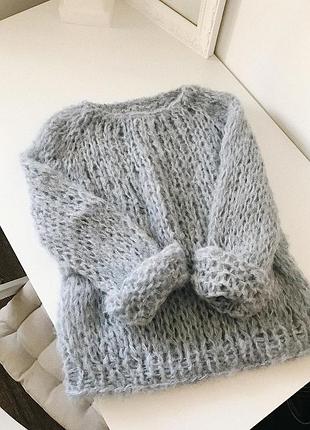 Мягенький оверсайз свитер