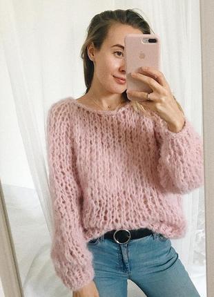 Мягенький оверсайз свитер