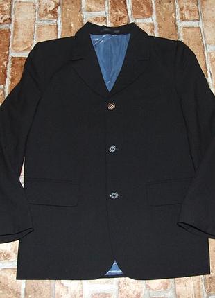 Чорний піджак шкільний для хлопчика 9 років