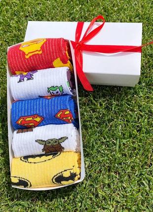Комплект шкарпеток жіночих довгих стильних весна-осінь із принтом марвел 36-41 5 шт. у подарунковому пакованні км5 фото