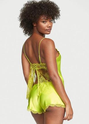 Піжама сатинова victoria's secret stretch satin and lace cami set limelight