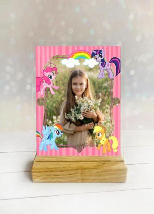 Дитяча фотографія у рамці поні літл на дерев'яній підставці (дизайн 007)1 фото