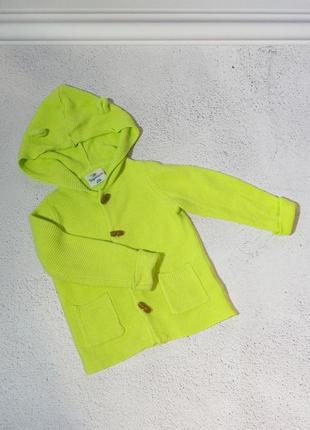 Отличная вязаная кофта с капюшоном и ушками