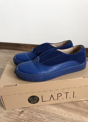 Сліпони/кеди/шкіряні мокасини з гумовими вставками lapti