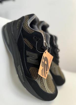 New balance x stone island - стильні та зручні кросівки, ідеальні для покупців, що цінують комбінацію якості та модного дизайну.4 фото