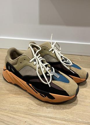 Оригінальні кросівки adidas yeezy boost 700 enflame amber.