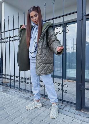 Куртка женская двусторонняя зимняя оверсайз хаки с капишоном с карманами на молнии качественная стильная трендовая5 фото