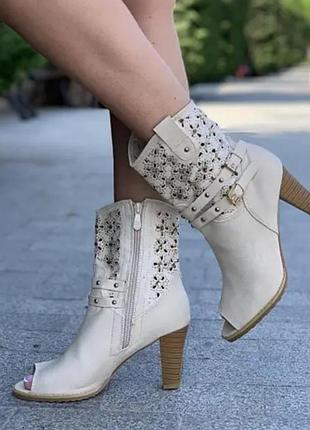 Літні чобітки