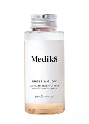 Medik8 press&glow тонік