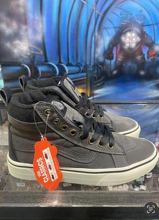 Зимові кеди vans wit 36,37розпродаж