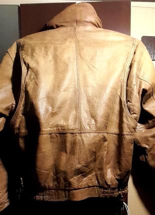 Байкерская кожаная куртка бомбер3 фото