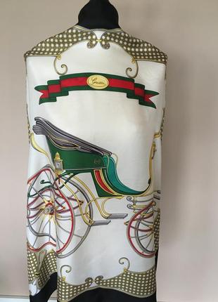 Шовковий хустку gucci navy and white carriage multicolor silk scarf 100% оригінал