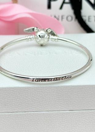 Серебряный бангл-браслет "снич"