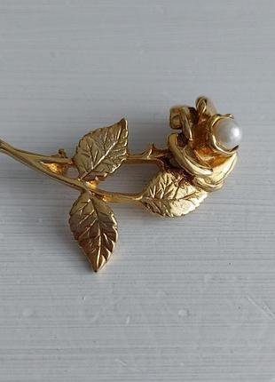 Вінтажна брошка троянда