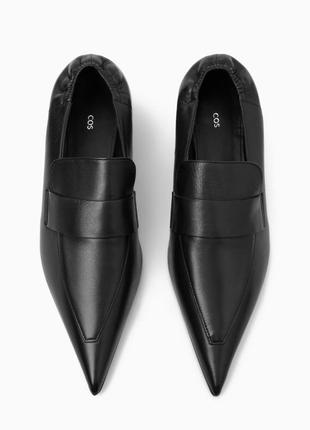 Шкіряні туфлі з гострим носом cos 1216048002