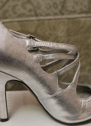 Туфлі river island