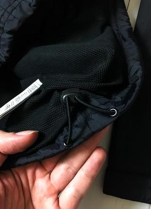 Чоловіча чорна нейлонова осіння куртка демісезонна куртка adidas адидас. розмір s m7 фото