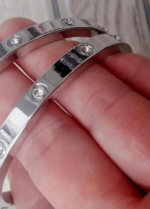 Браслет с камнями в стиле cartier.