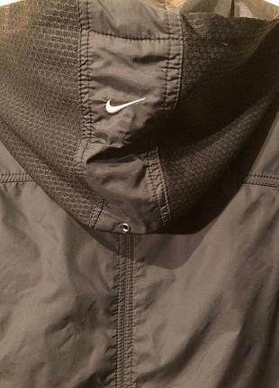 Курточка nike 8