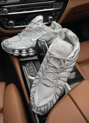 Кросівки жіночі / чоловічі сірі (срібні) з натуральної шкіри nike shox tl light bone metallic silver cool grey6 фото