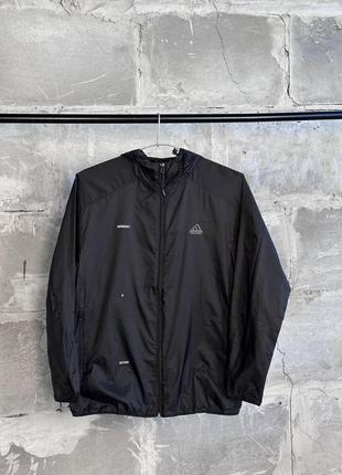 Куртка вітровка жіноча / чоловіча чорна з капюшоном легка adidas ia8135