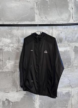 Куртка вітровка жіноча / чоловіча чорна з капюшоном легка adidas ia81352 фото