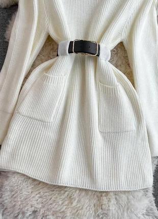 Теплое вязаное молочное платье с карманами и поясом от 42 - до 52 р.3 фото