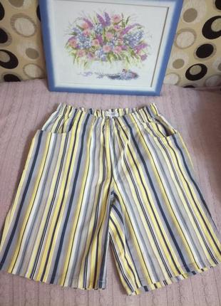 Гарні шорти в смужку р. 16/44 charmant