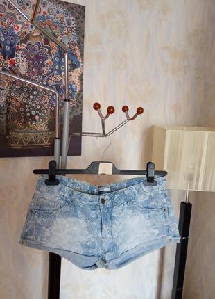 Джинсовые шорты
