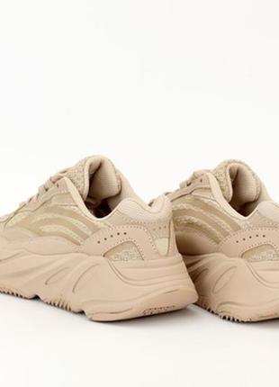 Adidas yeezy boost 700 full beige4 фото