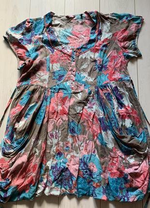 Яскраве плаття-туніка великого розміру