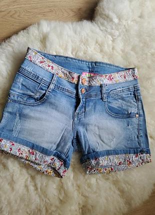 Джинсовый шорты
