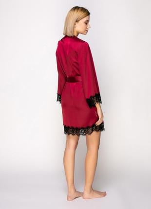 Serenade 809 женский бордовый шелковый халат с кружевом марсала2 фото