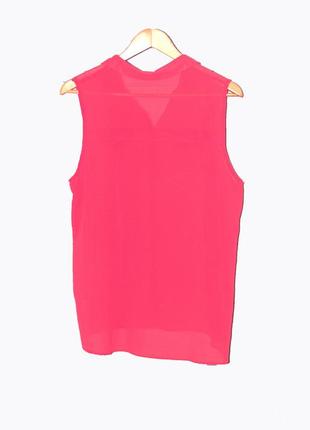 Яркая шифоновая блуза-безрукавка кораллового цвета4 фото