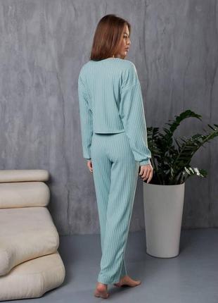 Женский стильный домашний комплект двойка штаны и кофточка в широкий рубчик цвет фисташковый одежда для сна5 фото