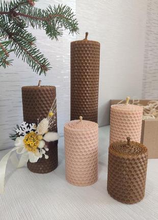 Подарочный набор свечей ручной работы из вощины с декором