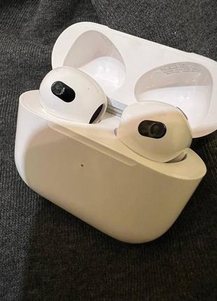 Навушники apple airpods 3 є чек та чохол оригінал