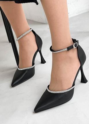 Женские туфли на каблуке, черные, экокожа3 фото