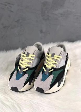 Yeezy boost 700