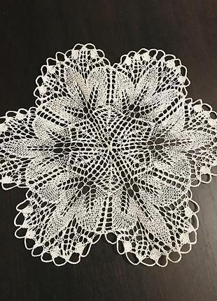 В'язана спицями молочна бежева серветка ручної роботи, hand made