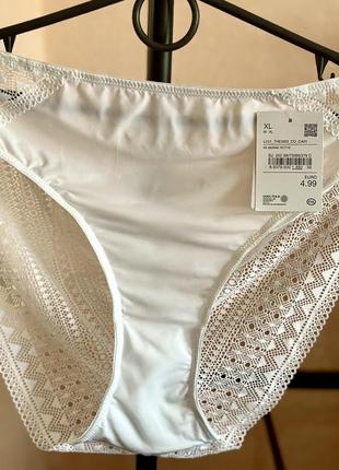 Кружевні трусики