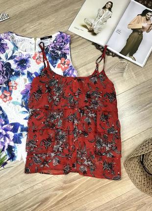 Красивый яркий топ майка с рюшами и пуговицами спереди 😍