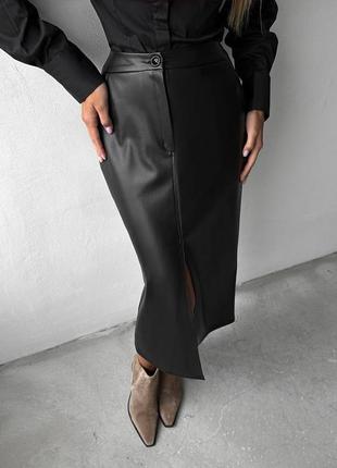 Очень стильная и качественная модель женская трендовая юбказ ловким вырезом спереди2 фото