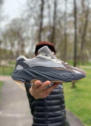 Мужские кроссовки adidas yeezy boost 7001 фото